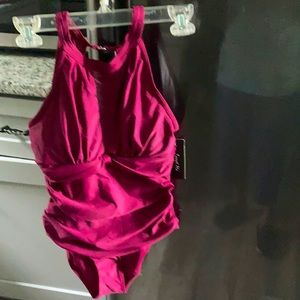 NWT Ladies swimsuit (small) 82% nylon, 18 spandex